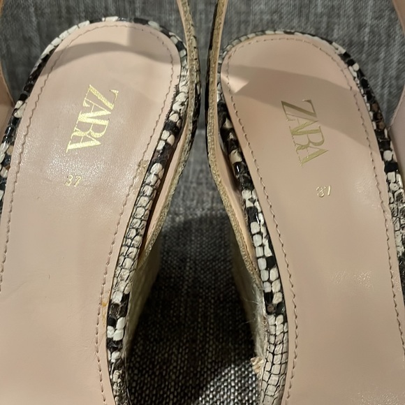 Zara Snake‎ Wedges - Picture 3 of 8